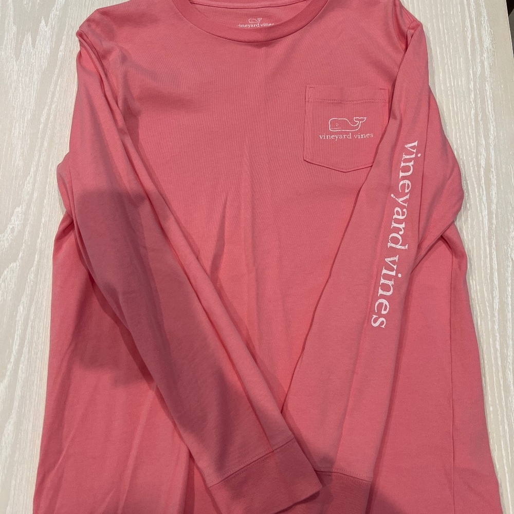 Pink vineyard vines long-sleeve Kids large top